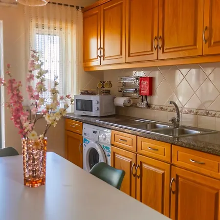 Moradia Valdemar Vakantiehuis Nazaré