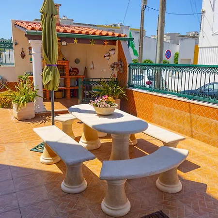 Moradia Valdemar Tatil Evi Nazaré